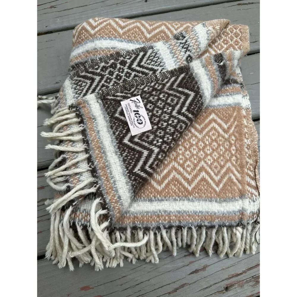 Vintage Faribo Stadium Wool Throw Lap Blanket Aztec Mesa Faribault Woolen Mill